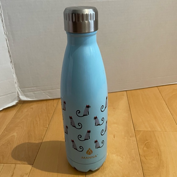 Other - Manna French kitty blue 17oz water bottle